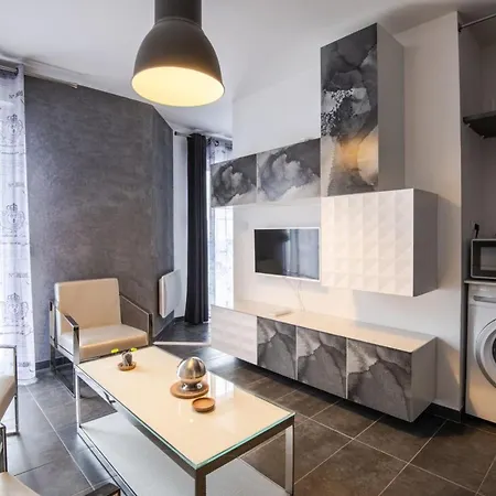 Beautiful Studio Less Than 10 Min From The Center Of * Tours